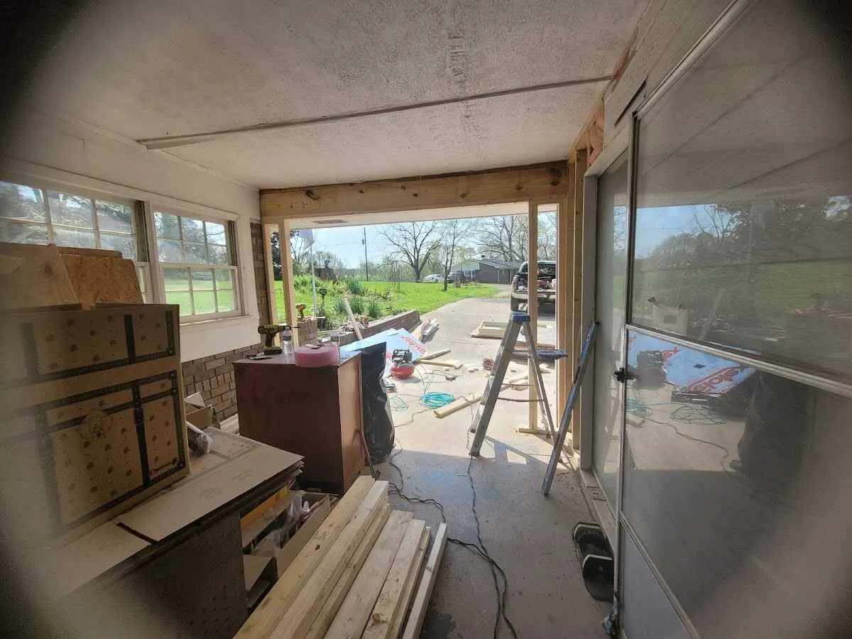 Air movers and dehumidifier for Drying & Dehumidification in South Cleveland